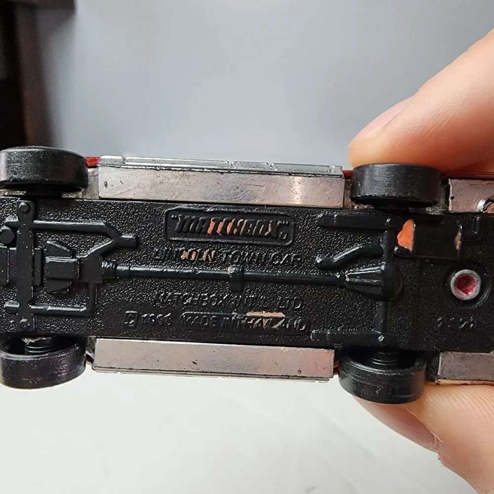Vintage Matchbox Red Lincoln Town Car Toy Vehicle